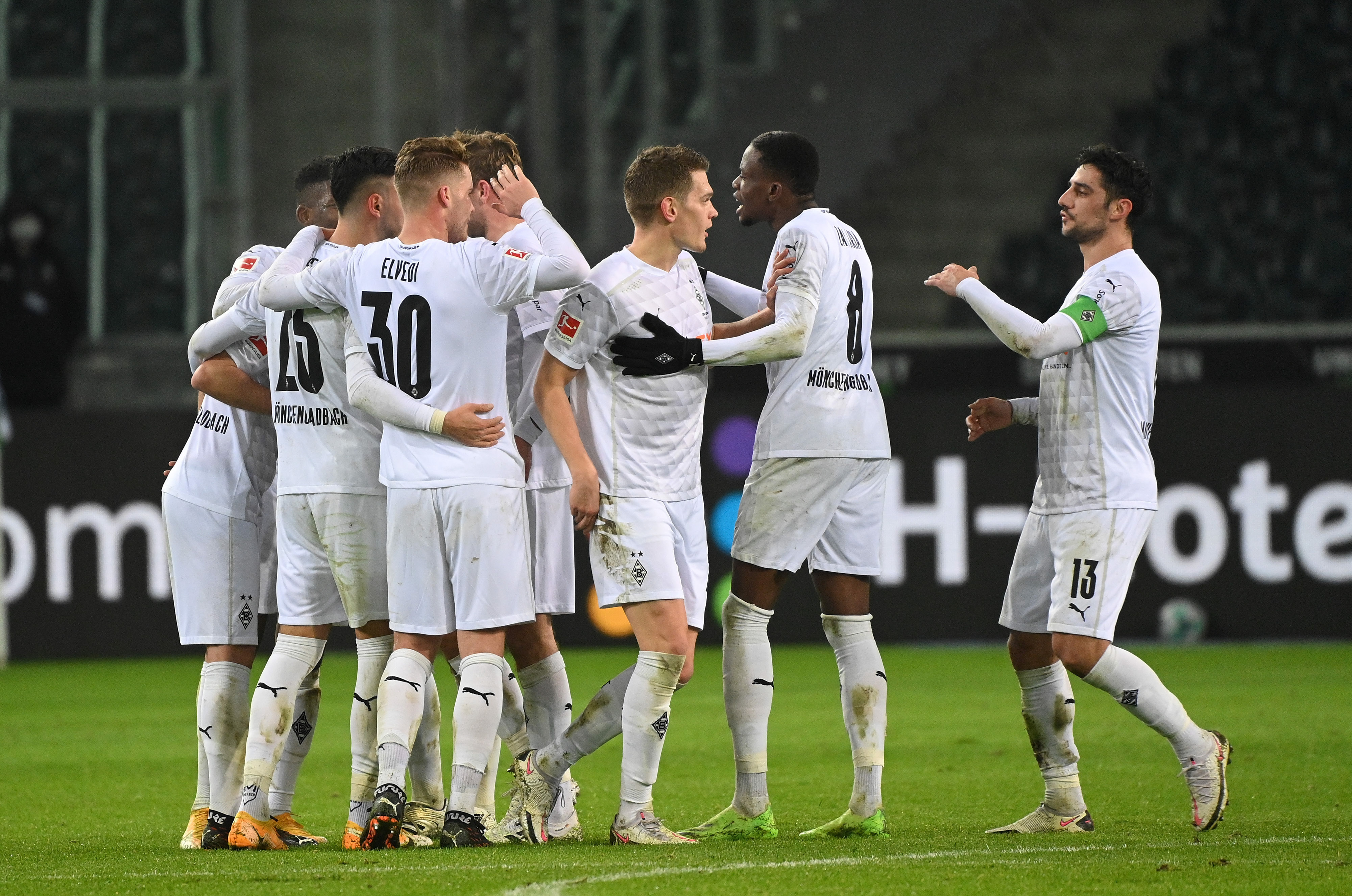 LOL联盟电竞 -包含从风云突变阿森纳冲刺阶段扳平良机到窗口期辽宁本钢调整名单以备德甲，门兴格拉德巴赫围绕西甲强势反弹的词条